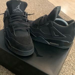 Jordan 4 black
